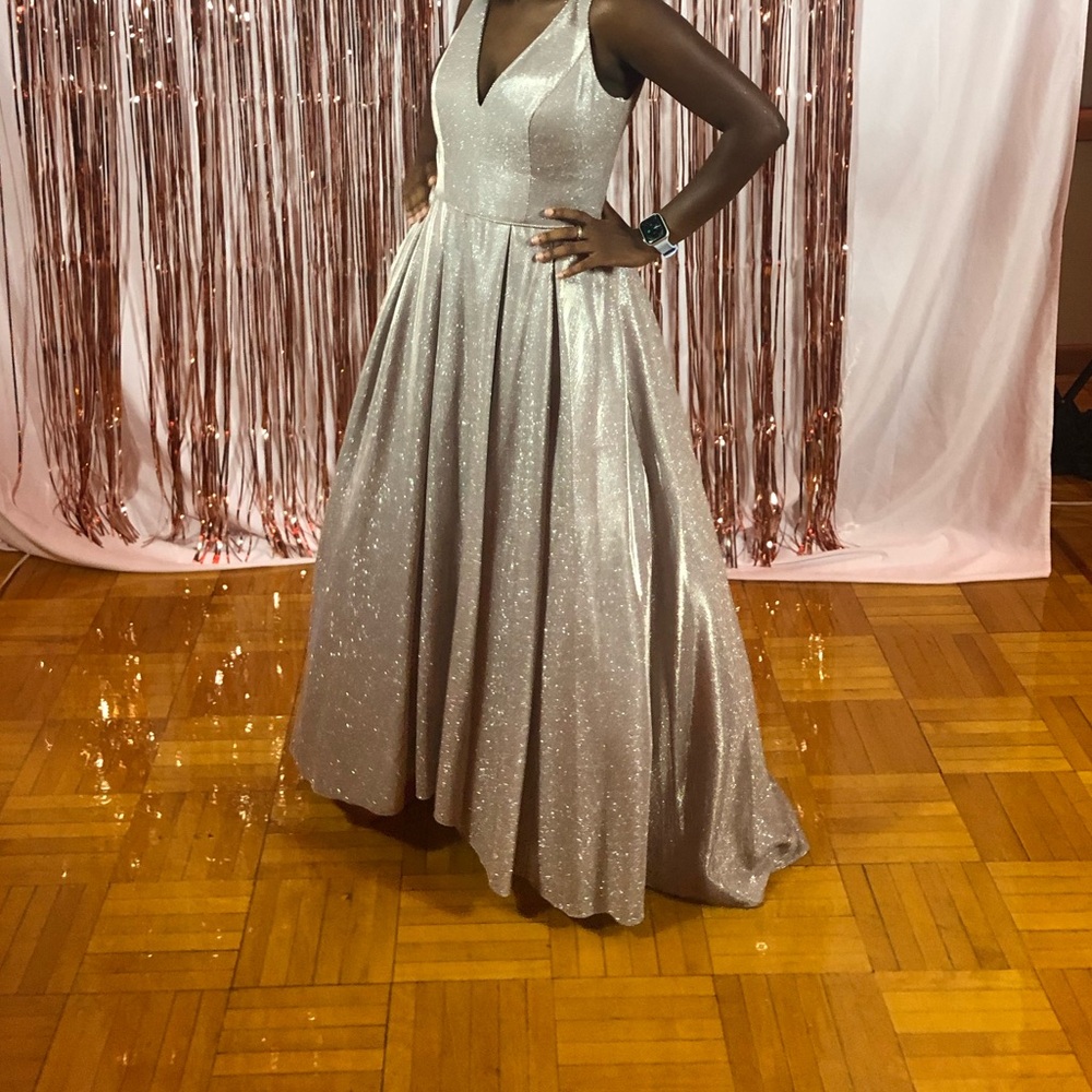 Silver Sparkle Glitter Dress V-Neck with pockets!
